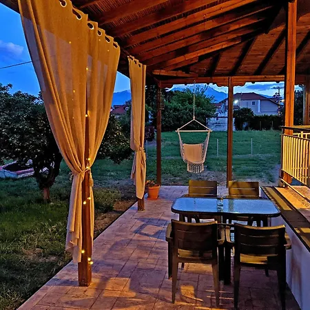 Summer House Rocinante 2